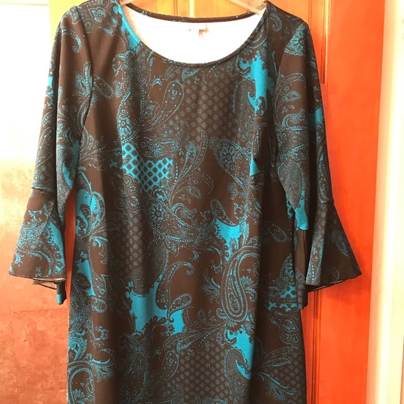 Avenue stylish Dress with bell sleeves 14/16 - Picture 3 of 5